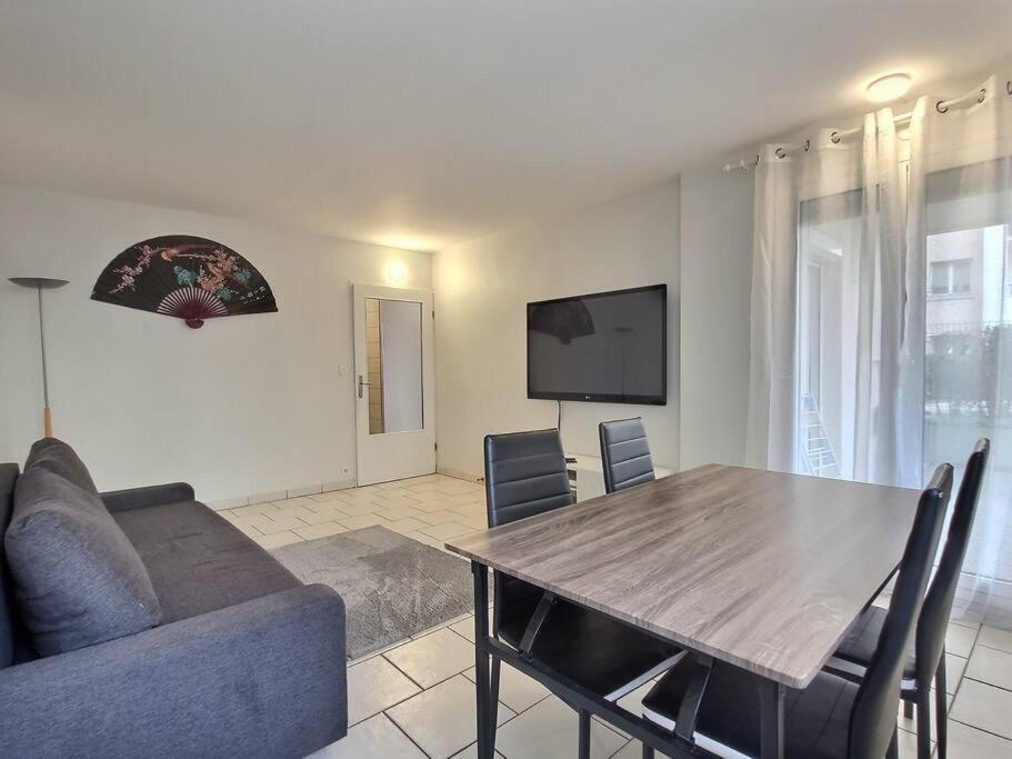 Le Cosy Wiener *paris*gare A 300 M*disneyland* Apartment *