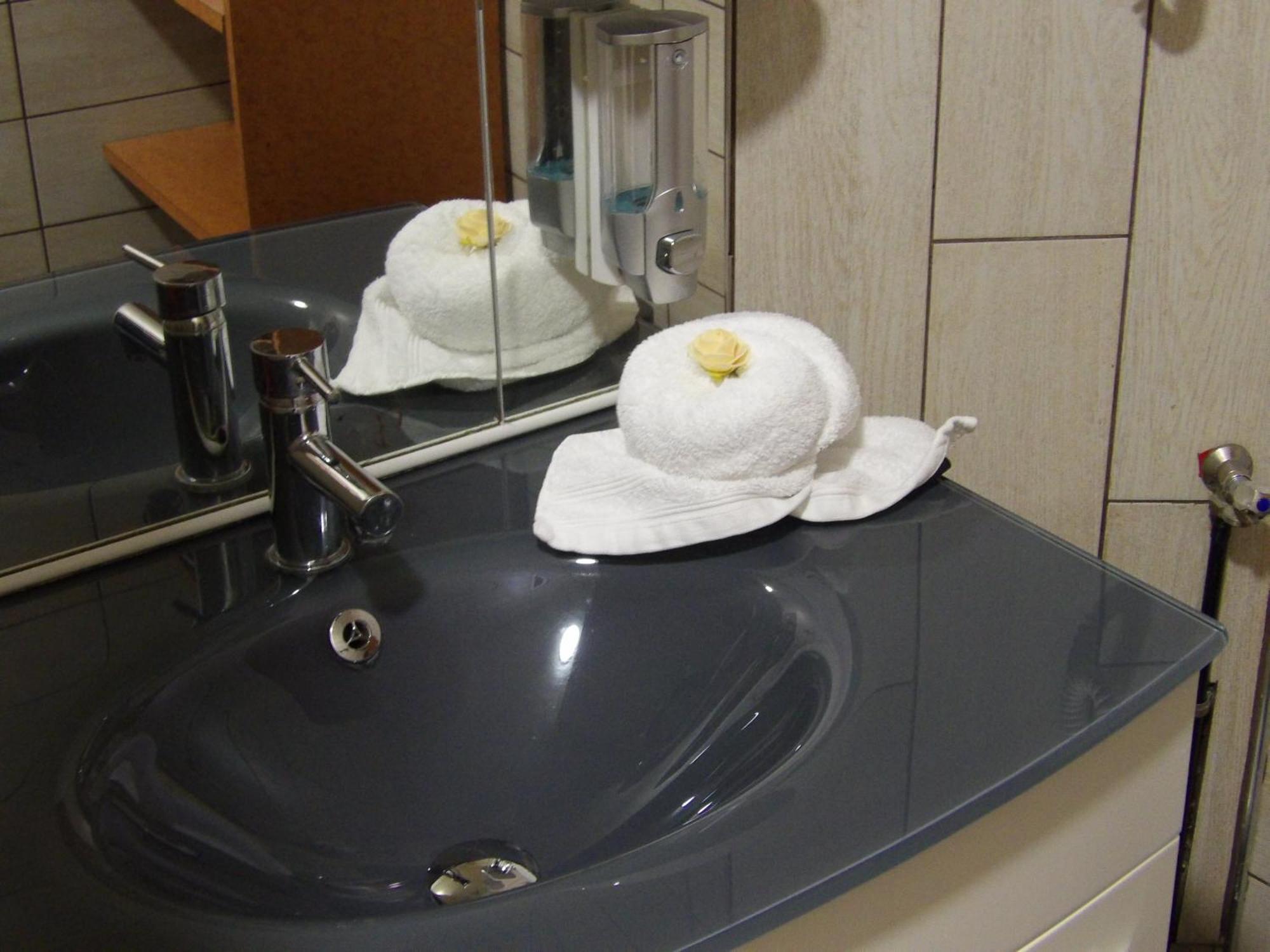 Le Cosy Wiener *paris*gare A 300 M*disneyland* Champs-Sur-Marne